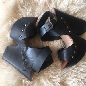 BCBG wedges